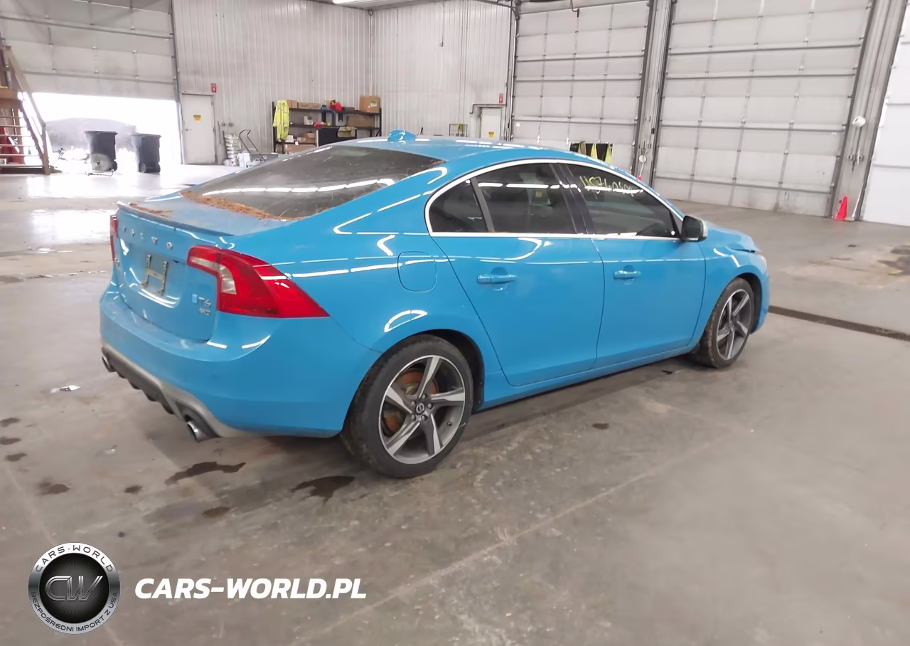 2015 Volvo S60 T6 R-Design Platinum VIN:YV1902TS5F1352293 - 4