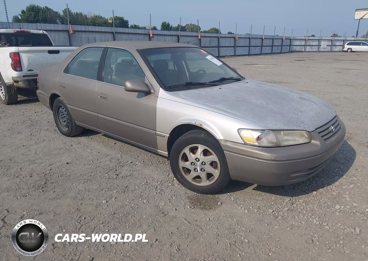 1999 Toyota Camry Le V6