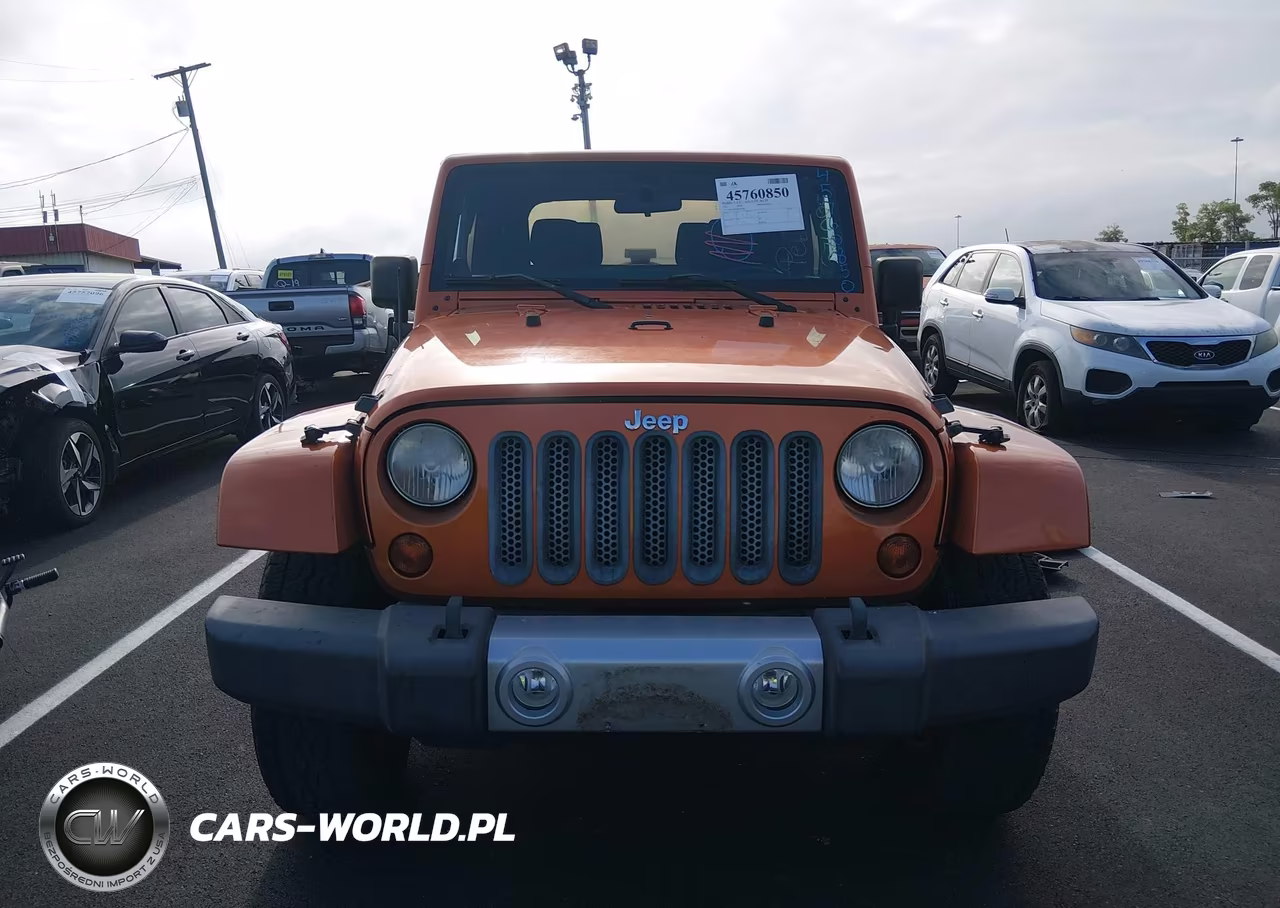 2011 Jeep Wrangler Sahara VIN:1J4GA5D19BL572062 - 6