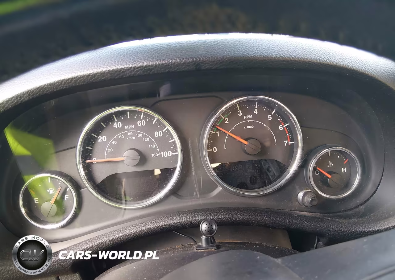 2011 Jeep Wrangler Sahara VIN:1J4GA5D19BL572062 - 7