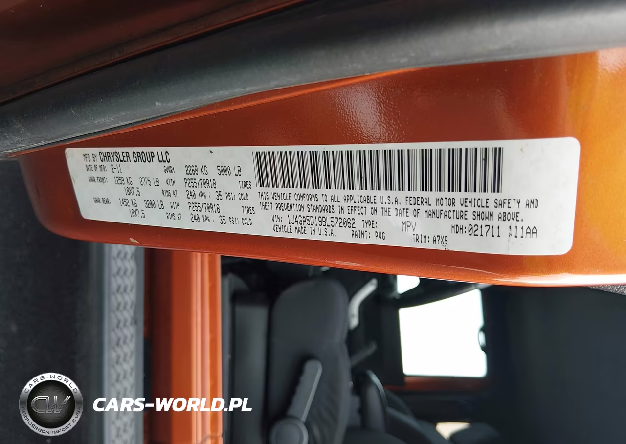 2011 Jeep Wrangler Sahara VIN:1J4GA5D19BL572062 - 9