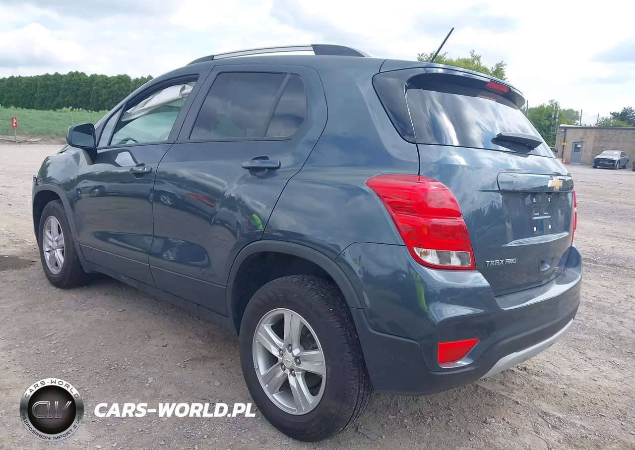 2022 Chevrolet Trax Awd Lt VIN:KL7CJPSM9NB559235 - 3