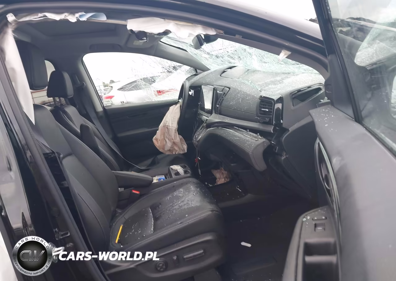 2024 Honda Odyssey Touring VIN:5FNRL6H82RB074546 - 5