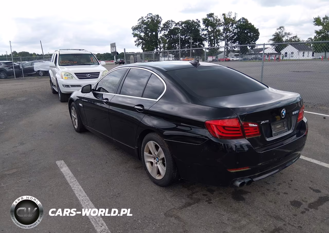 2013 BMW 528I xDrive VIN:WBAXH5C50DD114801 - 3