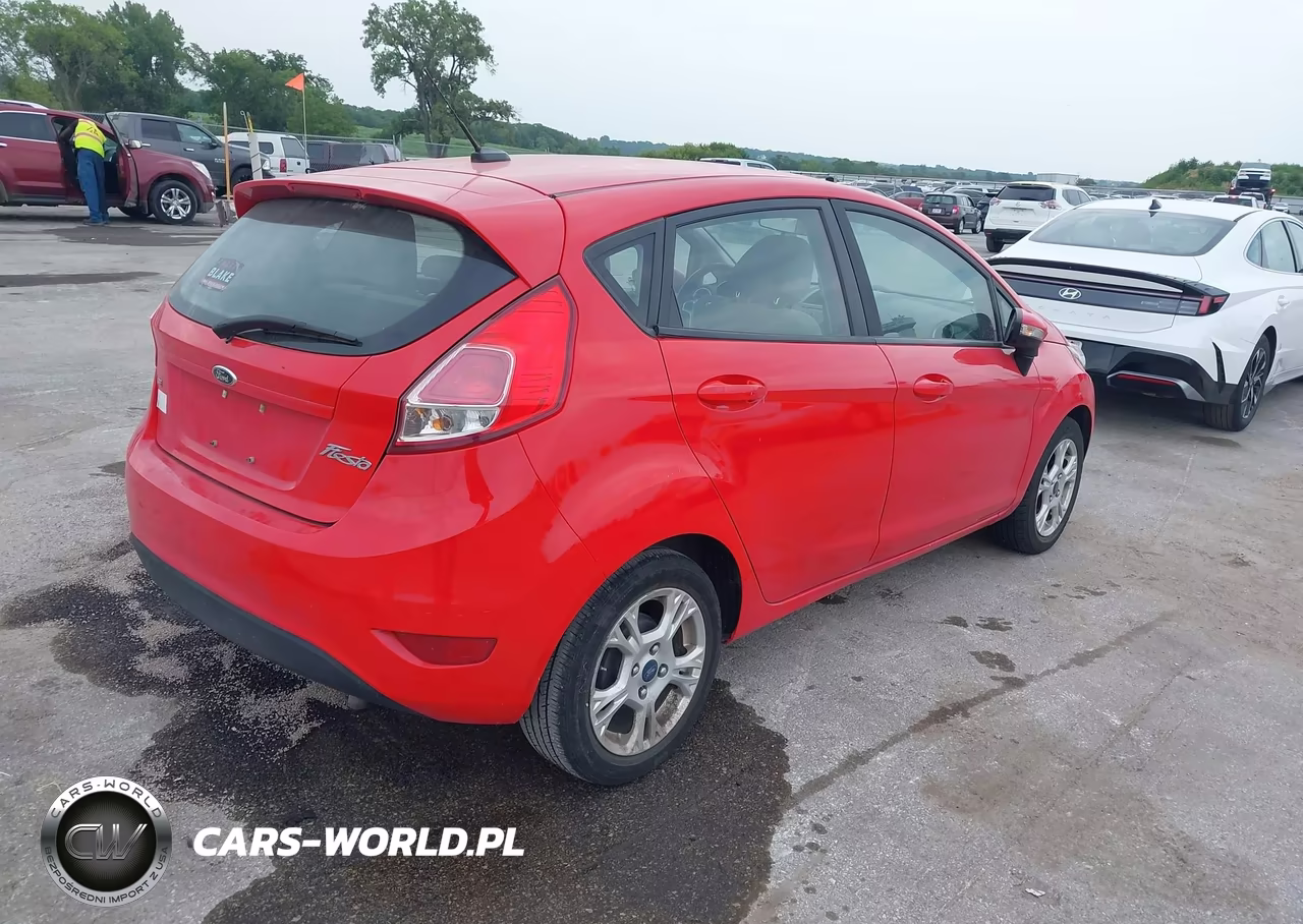 2014 Ford Fiesta Se VIN:3FADP4EJ9EM111842 - 4