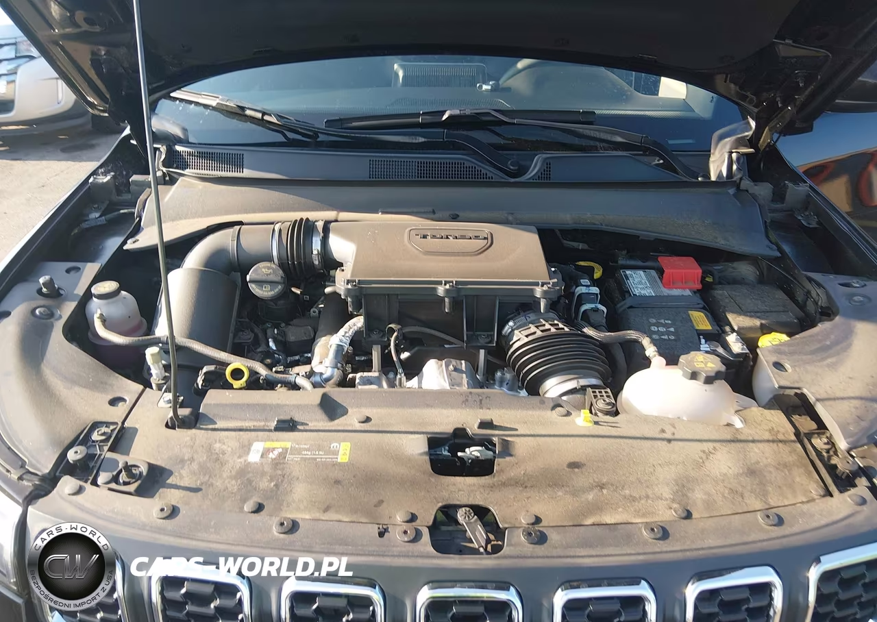 2025 Jeep Compass Latitude 4X4 VIN:3C4NJDBN2ST587732 - 10