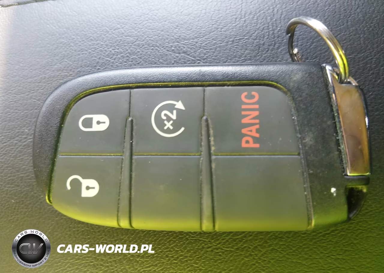 2025 Jeep Compass Latitude 4X4 VIN:3C4NJDBN2ST587732 - 11