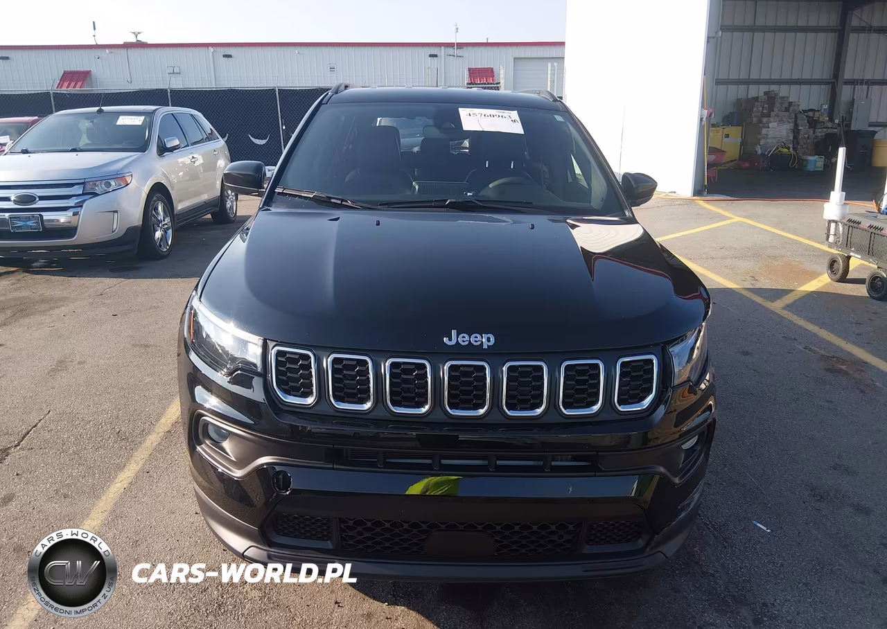 2025 Jeep Compass Latitude 4X4 VIN:3C4NJDBN2ST587732 - 12
