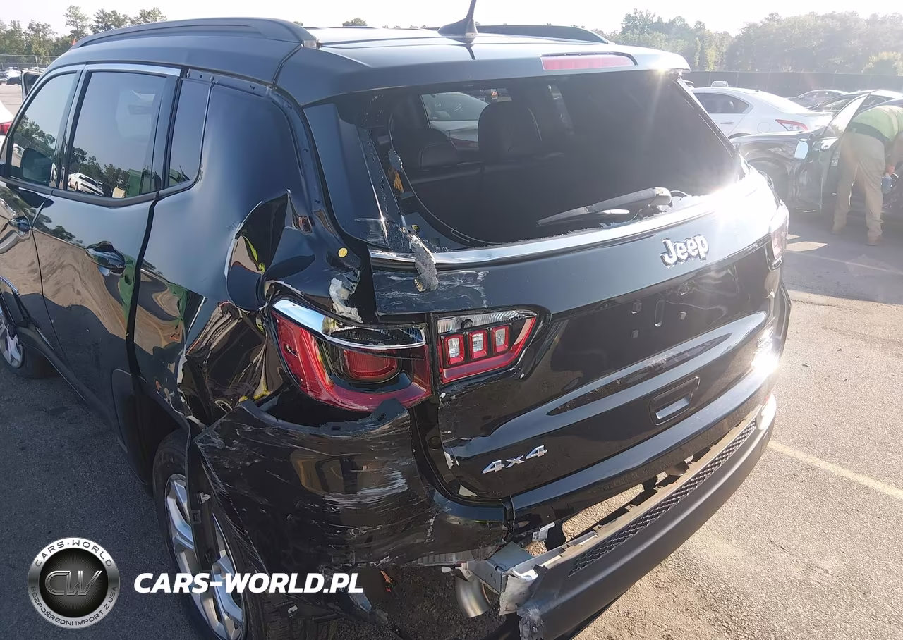 2025 Jeep Compass Latitude 4X4 VIN:3C4NJDBN2ST587732 - 6
