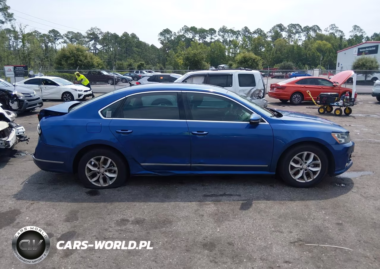 2017 Volkswagen Passat 1.8T S VIN:1VWAT7A3XHC041014 - 13