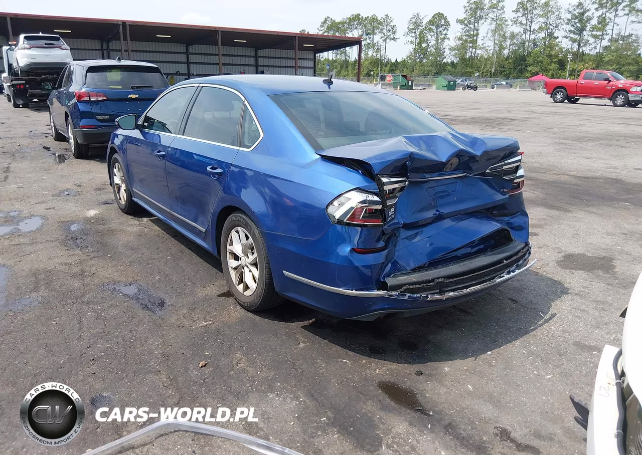 2017 Volkswagen Passat 1.8T S VIN:1VWAT7A3XHC041014 - 3
