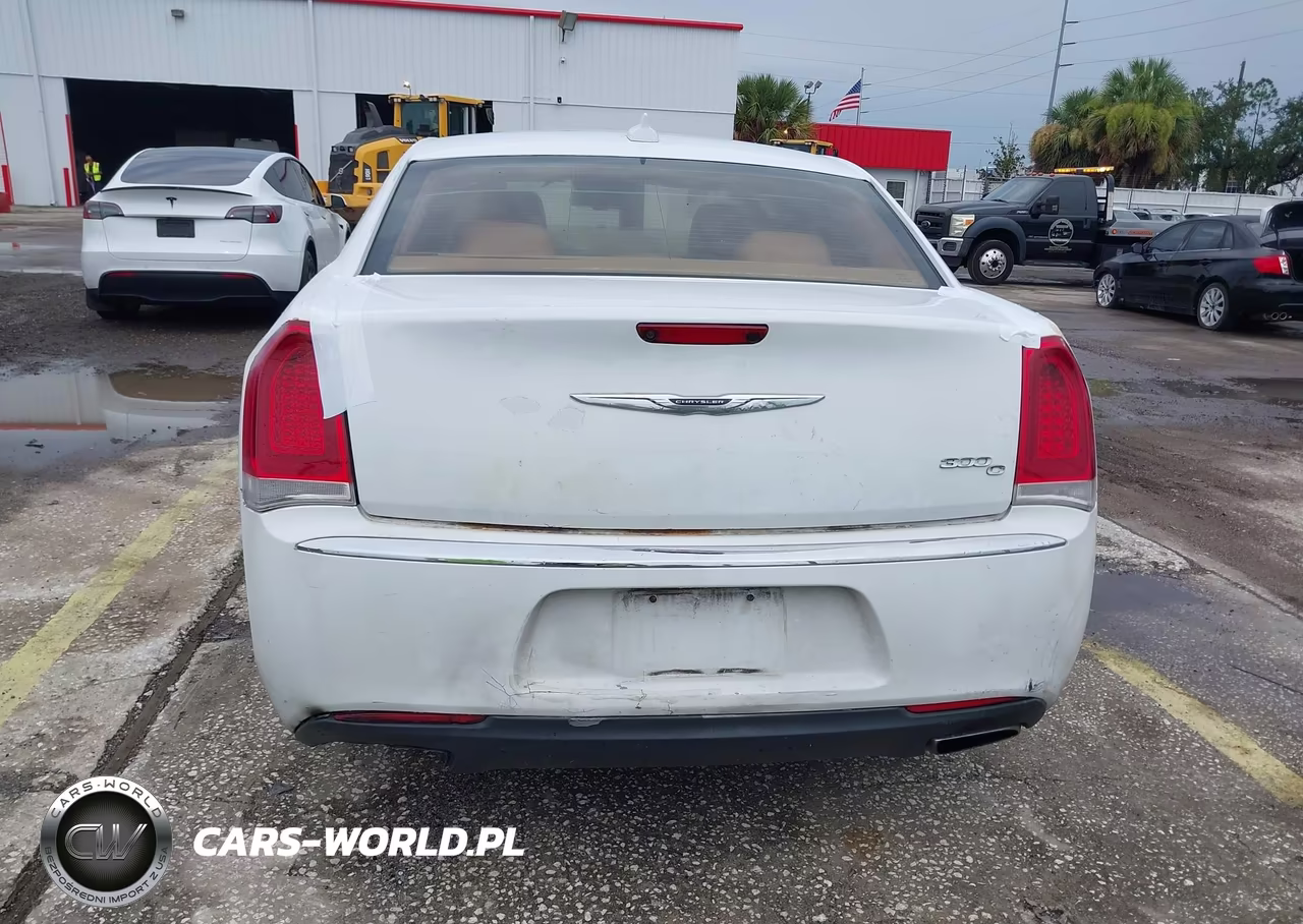 2016 Chrysler 300C VIN:2C3CCAEG4GH212278 - 16