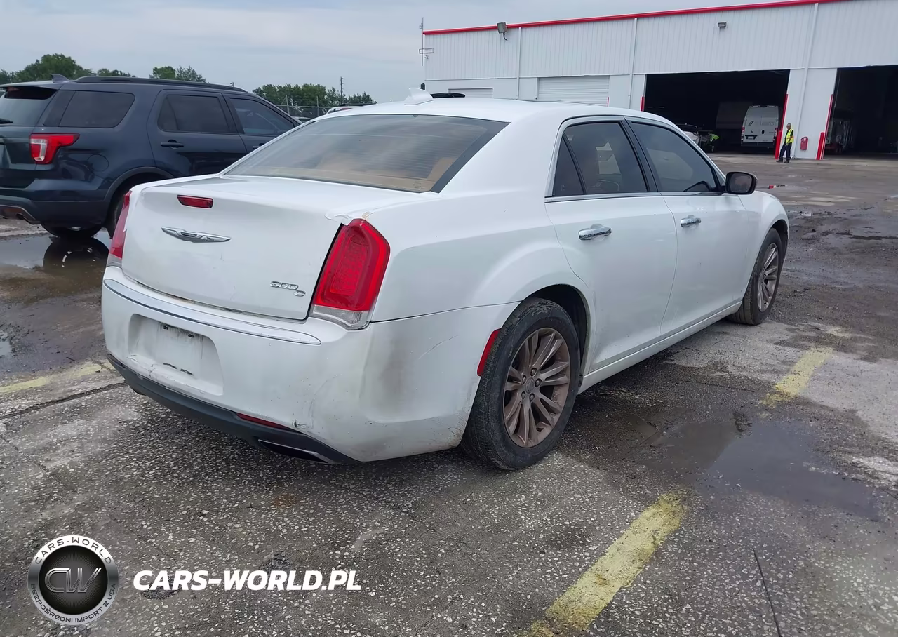 2016 Chrysler 300C VIN:2C3CCAEG4GH212278 - 4