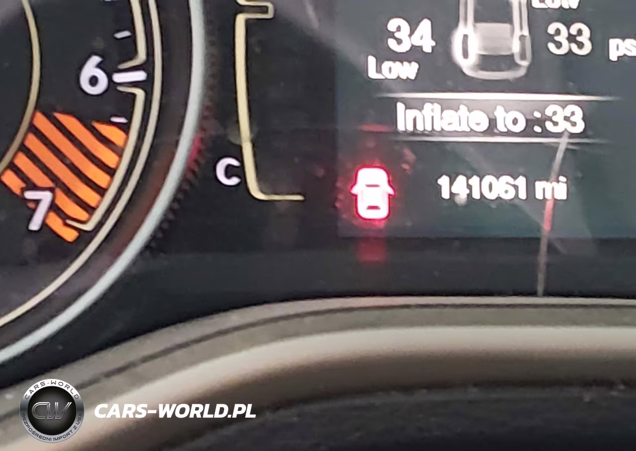 2015 Jeep Cherokee Sport VIN:1C4PJLAB0FW671476 - 15
