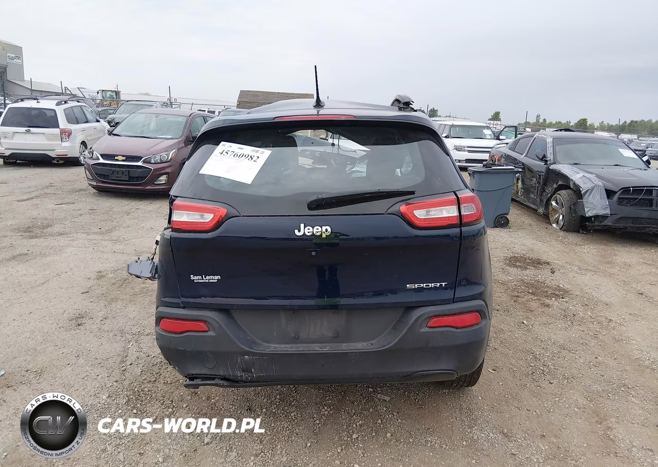 2015 Jeep Cherokee Sport VIN:1C4PJLAB0FW671476 - 16