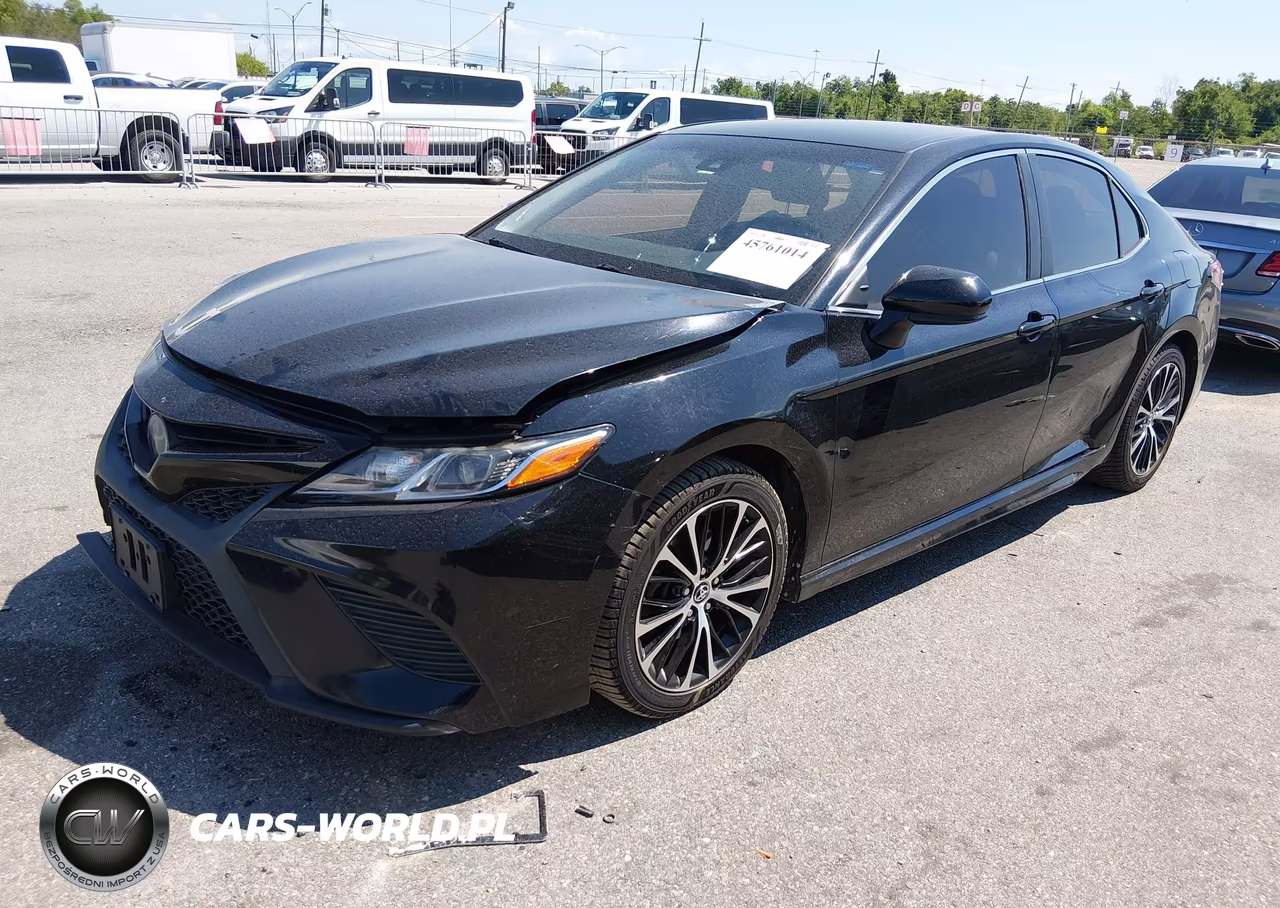 2018 Toyota Camry Se VIN:4T1B11HK6JU613036 - 2