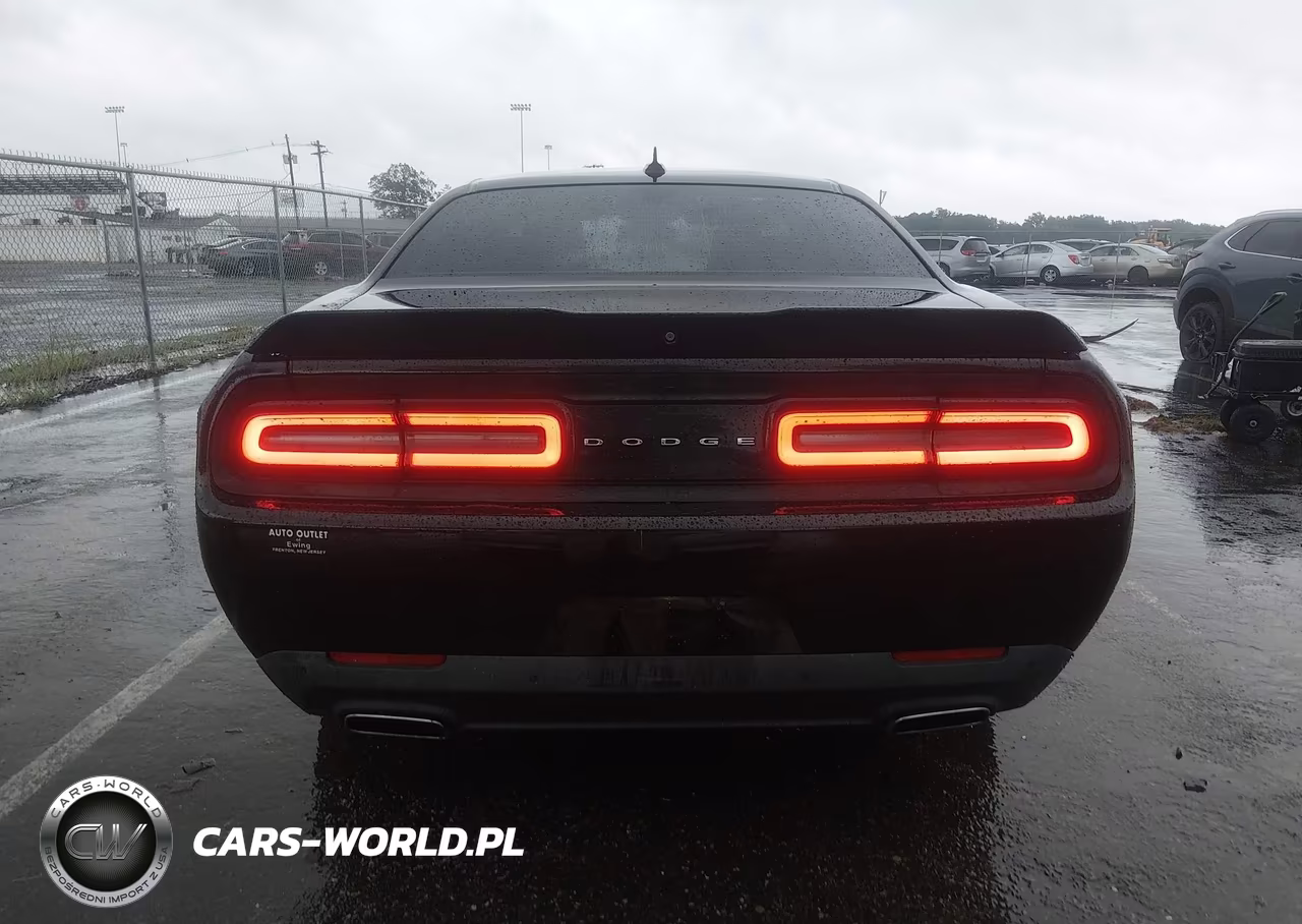 2015 Dodge Challenger Sxt Plus VIN:2C3CDZBG7FH804899 - 16
