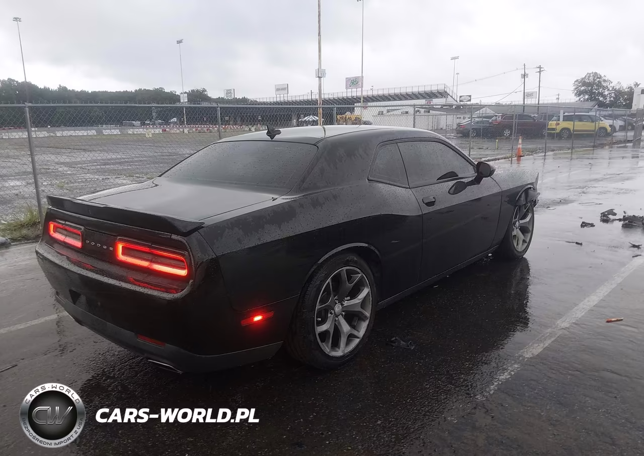 2015 Dodge Challenger Sxt Plus VIN:2C3CDZBG7FH804899 - 4