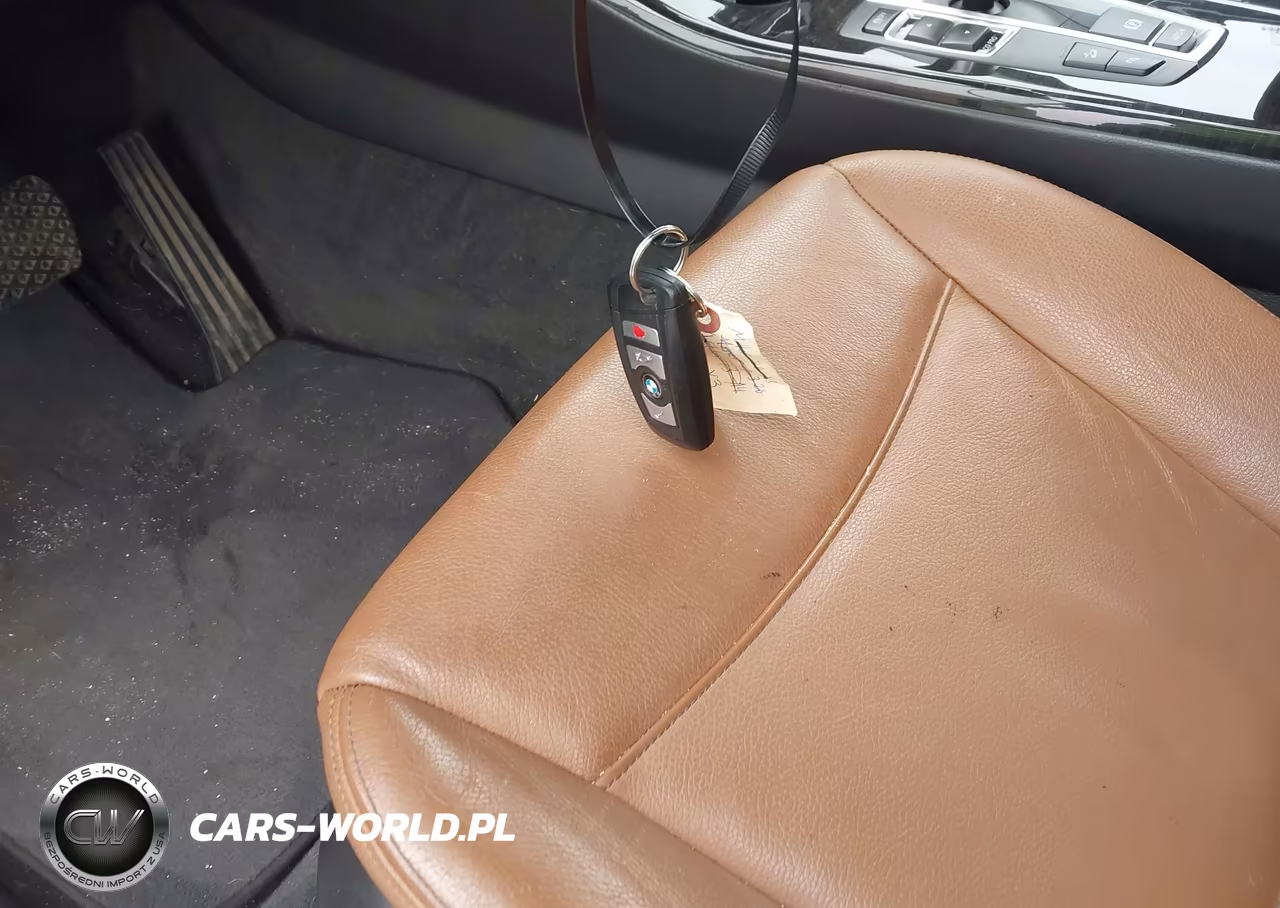 2017 BMW X3 xDrive28I VIN:5UXWX9C52H0T12655 - 11