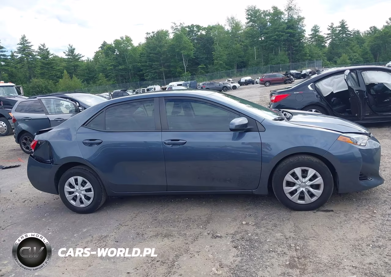 2018 Toyota Corolla L VIN:2T1BURHEXJC075166 - 13