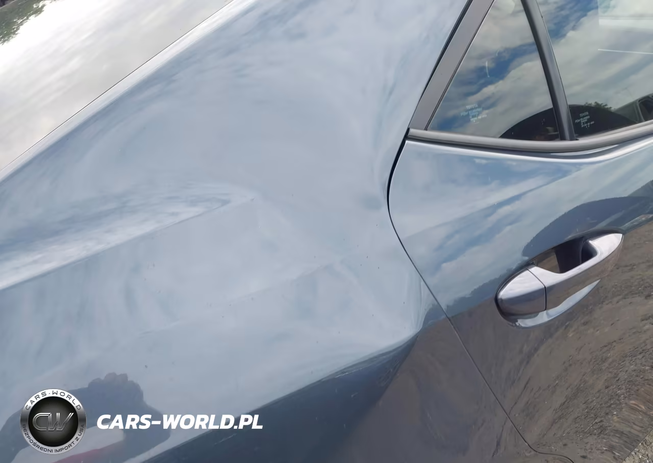 2018 Toyota Corolla L VIN:2T1BURHEXJC075166 - 18
