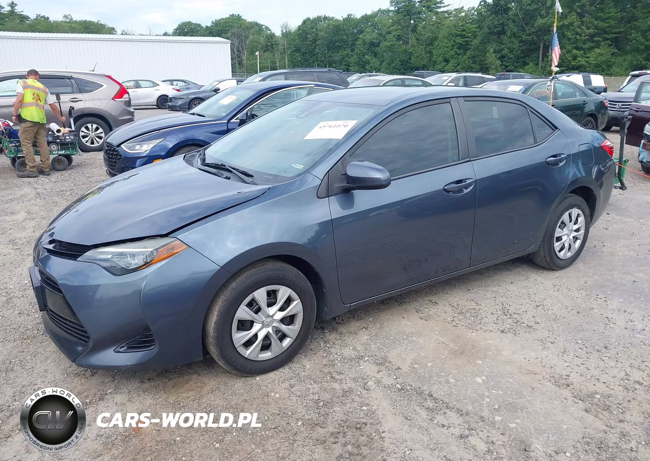 2018 Toyota Corolla L VIN:2T1BURHEXJC075166 - 2