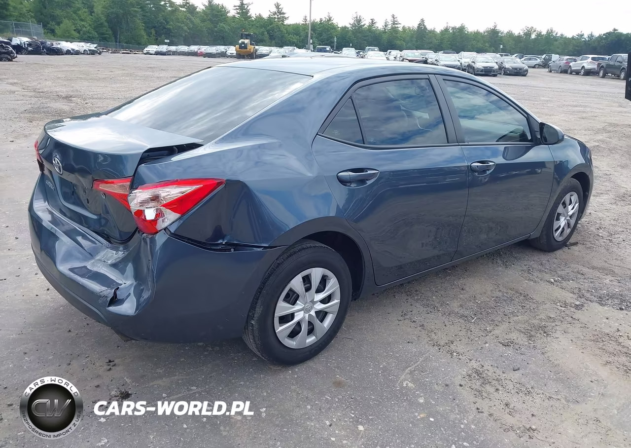 2018 Toyota Corolla L VIN:2T1BURHEXJC075166 - 4