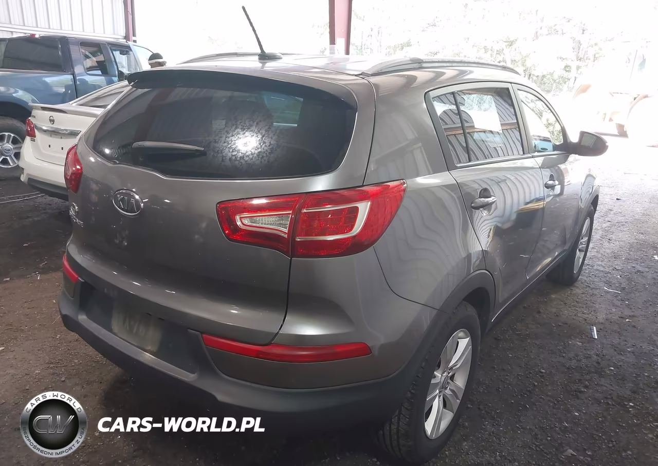 2011 Kia Sportage Lx VIN:KNDPB3A22B7023641 - 4