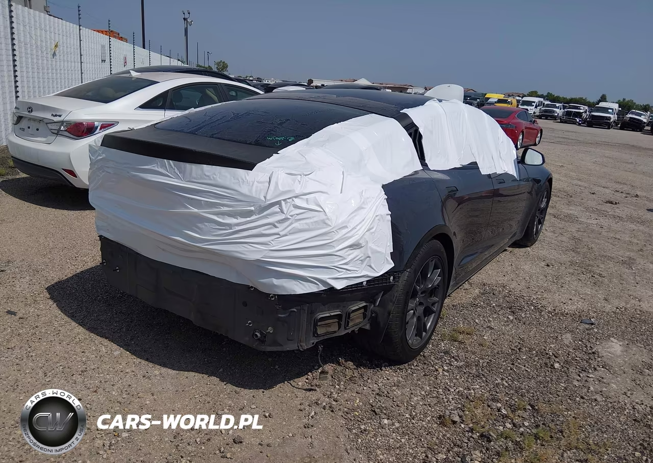 2022 Tesla Model S Plaid Tri Motor All-Wheel Drive VIN:5YJSA1E60NF463063 - 4