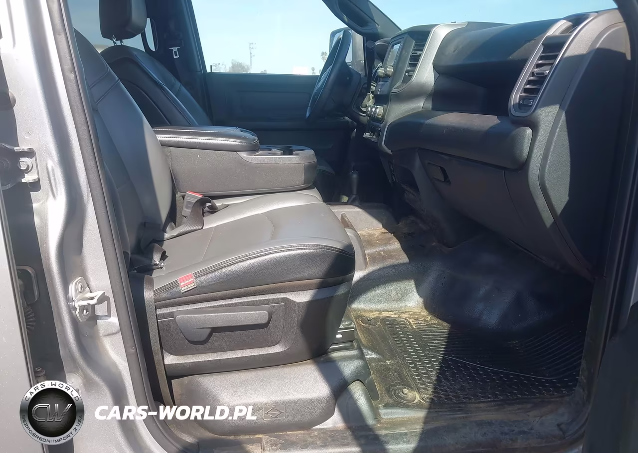 2024 Ram 2500 Tradesman 4X4 6'4 Box VIN:3C6UR5CL7RG279019 - 5