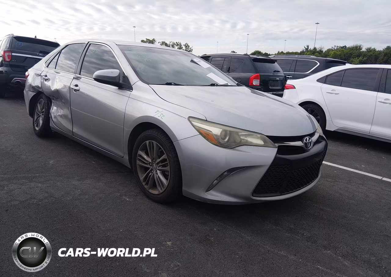 2015 Toyota Camry Se – zdjęcie 1 z 17