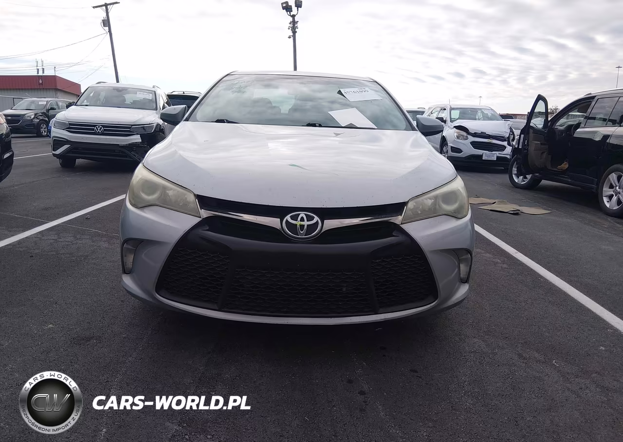 2015 Toyota Camry Se VIN:4T1BF1FK4FU941213 - 12