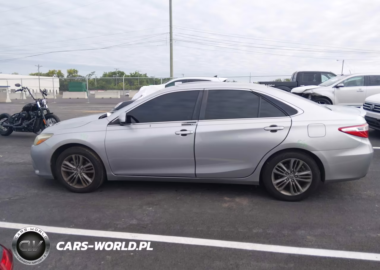 2015 Toyota Camry Se VIN:4T1BF1FK4FU941213 - 14