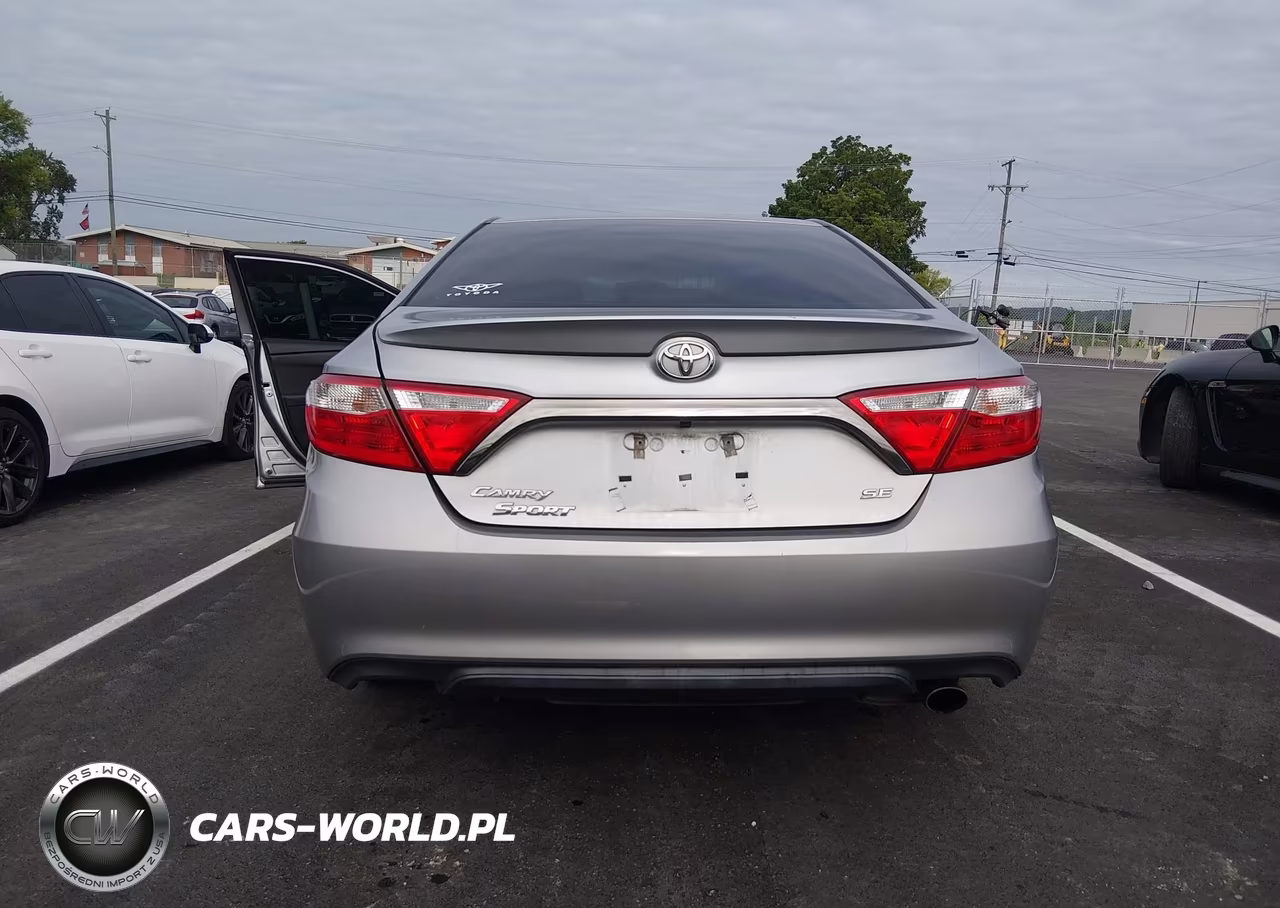 2015 Toyota Camry Se VIN:4T1BF1FK4FU941213 - 16