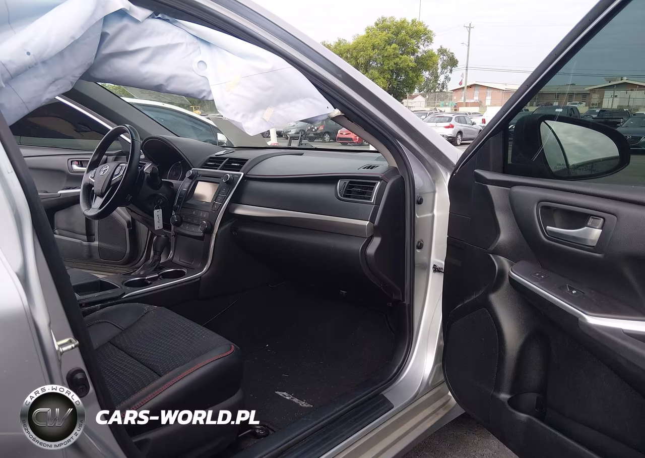 2015 Toyota Camry Se VIN:4T1BF1FK4FU941213 - 5