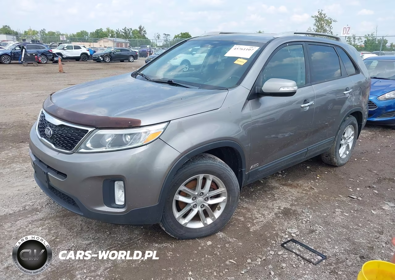 2015 Kia Sorento Lx VIN:5XYKTCA66FG606247 - 2
