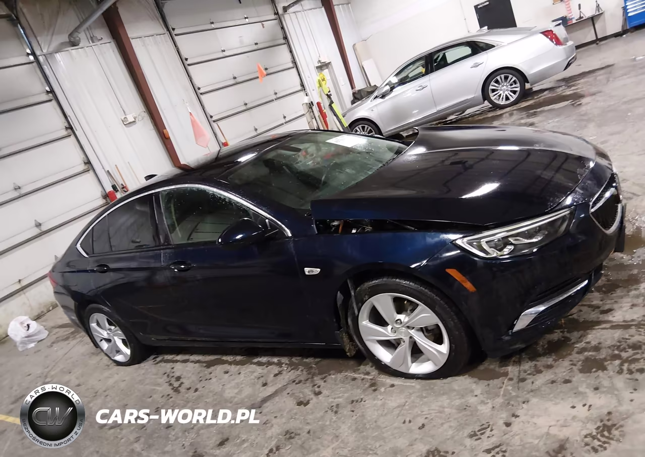 2018 Buick Regal Sportback Preferred VIN:W04GL6SX1J1114226 - 13