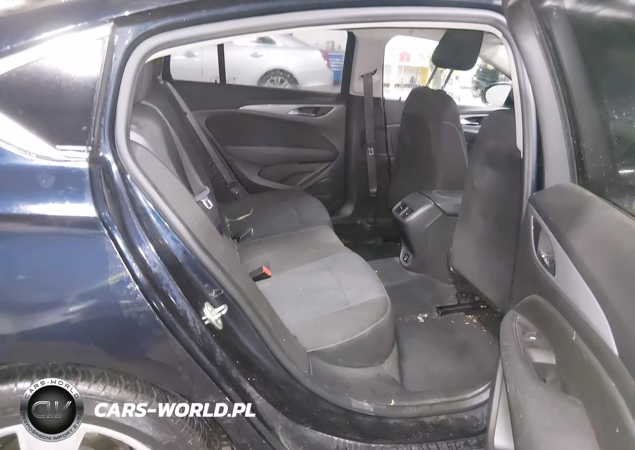2018 Buick Regal Sportback Preferred VIN:W04GL6SX1J1114226 - 8