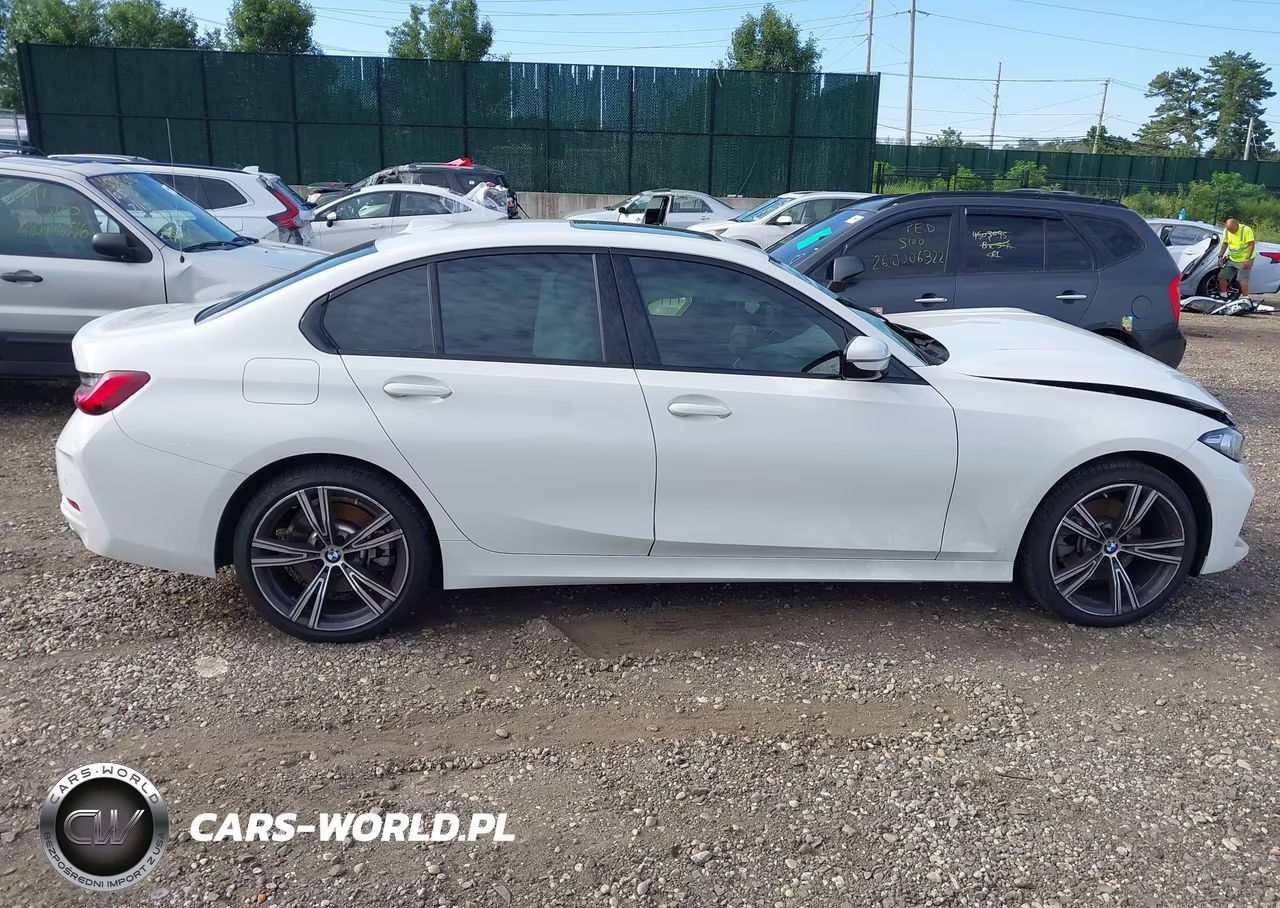 2023 BMW 330I xDrive VIN:3MW89FF08P8D12728 - 13