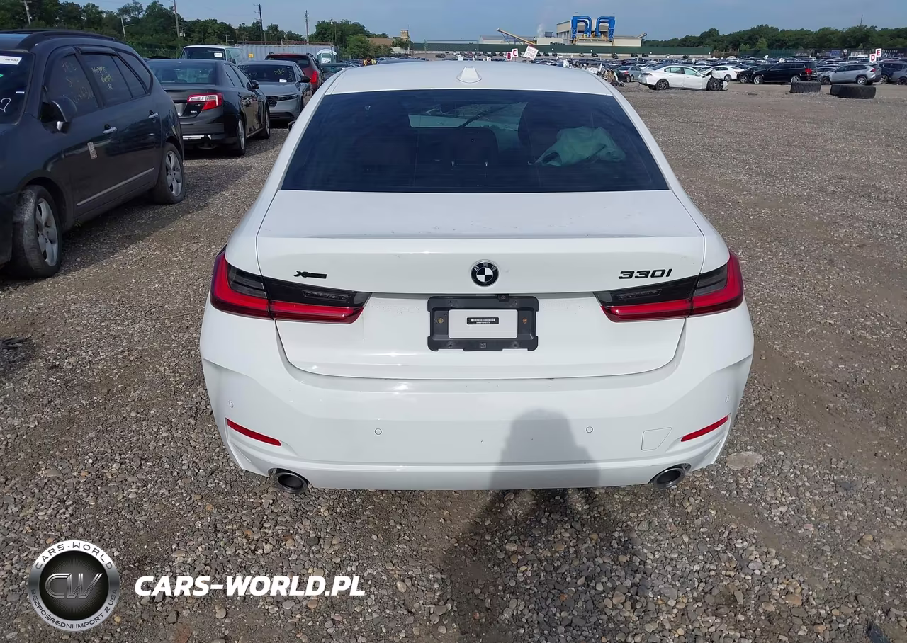 2023 BMW 330I xDrive VIN:3MW89FF08P8D12728 - 16