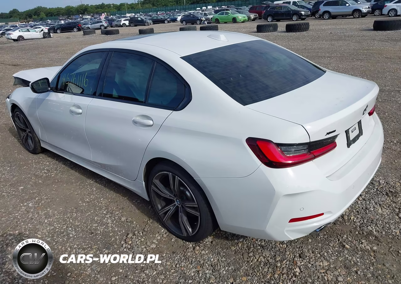2023 BMW 330I xDrive VIN:3MW89FF08P8D12728 - 3