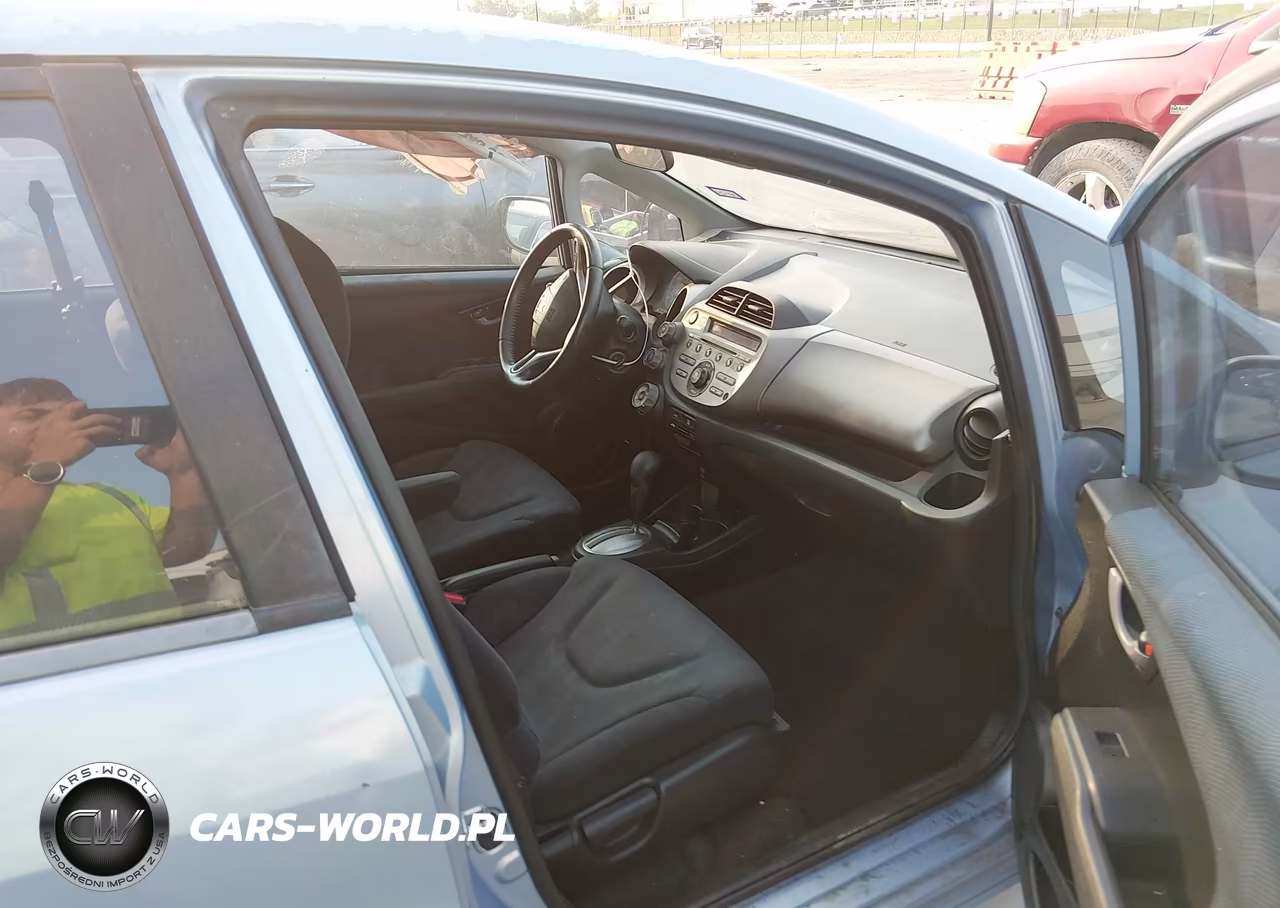 2009 Honda Fit Sport VIN:JHMGE88489S017960 - 5