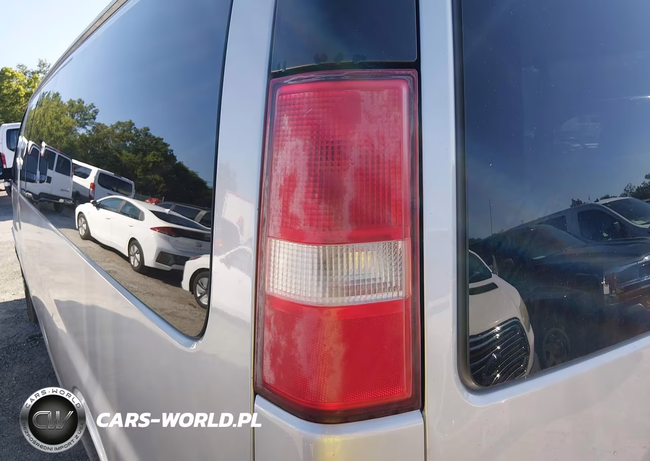 2017 Chevrolet Express 3500 Ls VIN:1GAZGNFF3H1293533 - 15