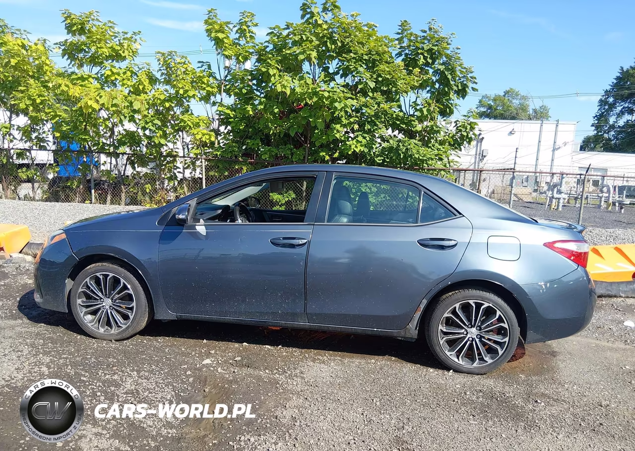 2015 Toyota Corolla S Plus VIN:2T1BURHE2FC360239 - 14