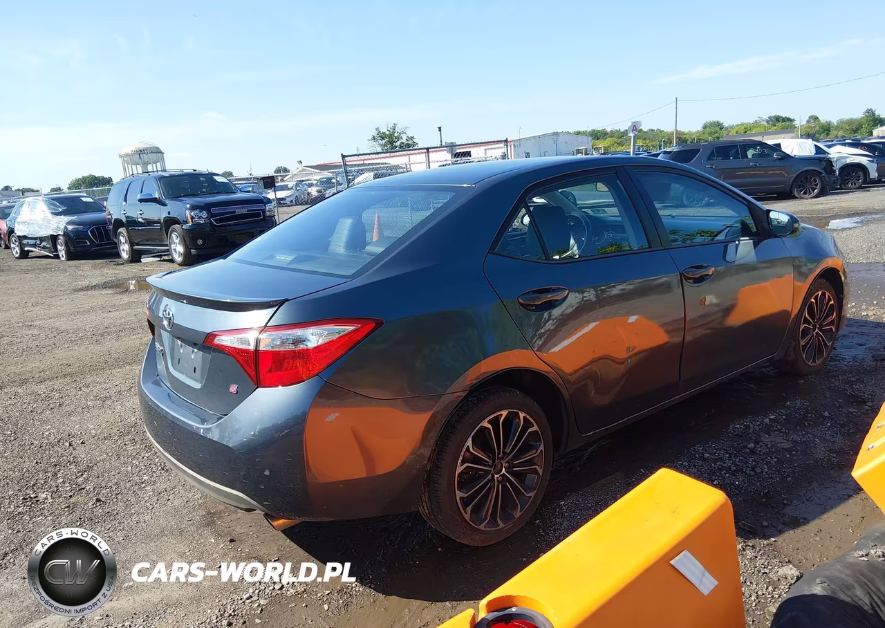 2015 Toyota Corolla S Plus VIN:2T1BURHE2FC360239 - 4
