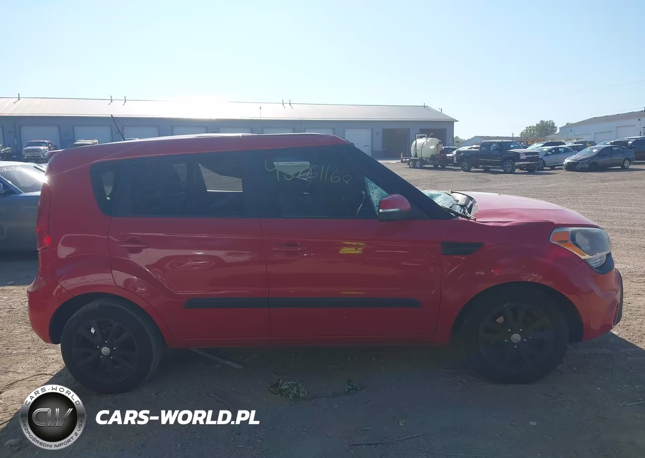 2013 Kia Soul + VIN:KNDJT2A68D7561182 - 13