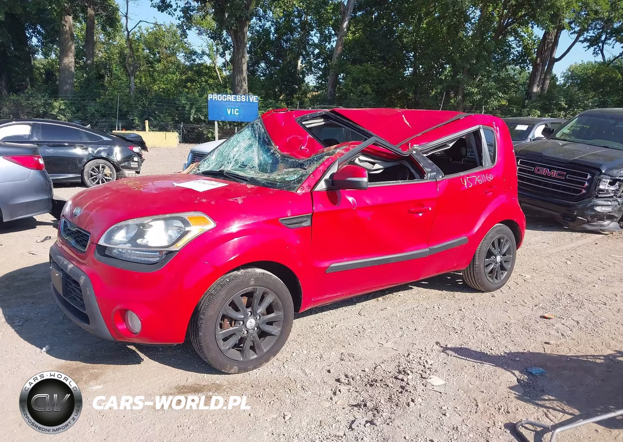 2013 Kia Soul + VIN:KNDJT2A68D7561182 - 2