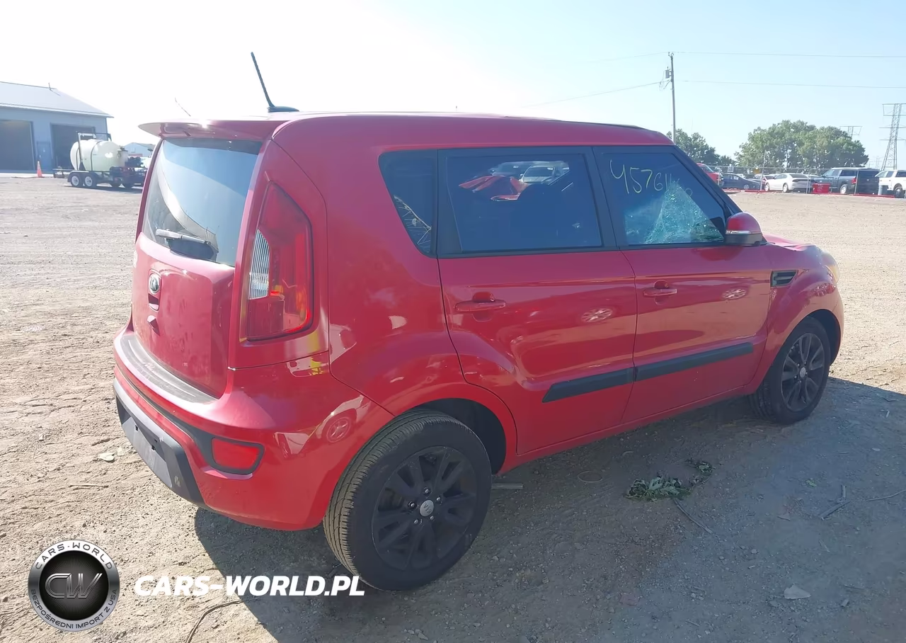 2013 Kia Soul + VIN:KNDJT2A68D7561182 - 4