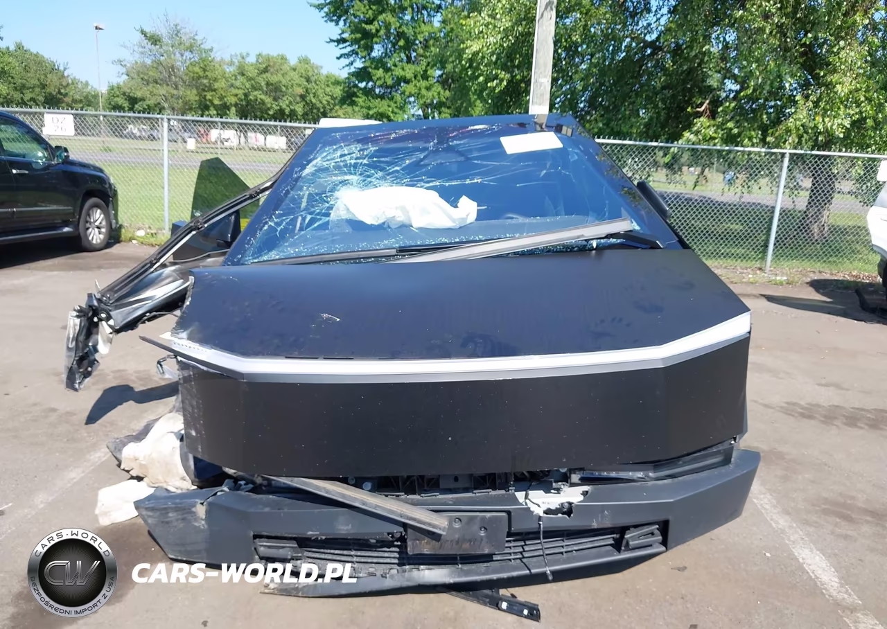 2025 Tesla Cybertruck All-Wheel Drive VIN:7G2CEHED3SA063679 - 10