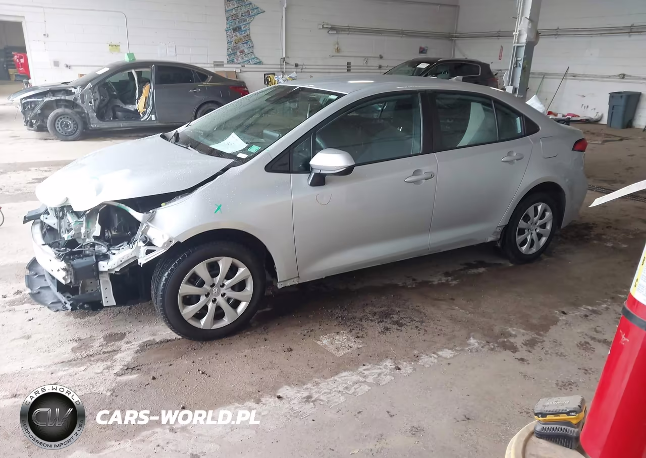 2021 Toyota Corolla Le VIN:5YFEPMAE4MP243342 - 2